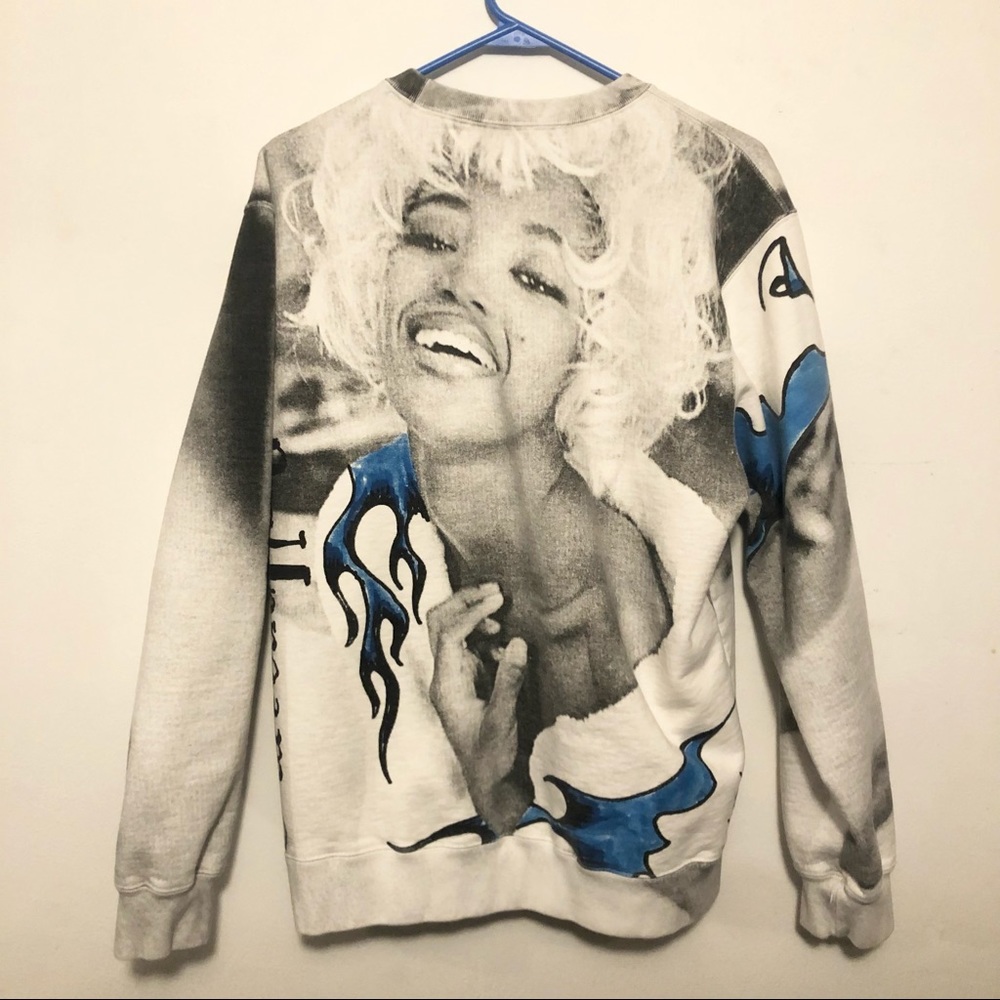 *SOLD* Supreme Naomi Campbell Crewneck - Picture 3 of 3